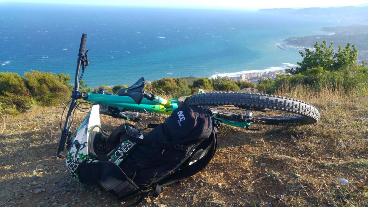 Ca' Verdemare Varazze Esterno foto